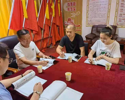 不忘初心，牢记党恩。广州玩心网络科技有限公司党支部，开党会感党恩，重温入党誓言